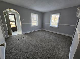 6828 Meadow Ave, Warren, MI 48091