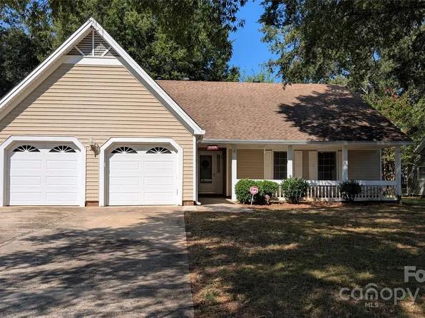 13506 Stephendale Dr, Charlotte, NC 28273