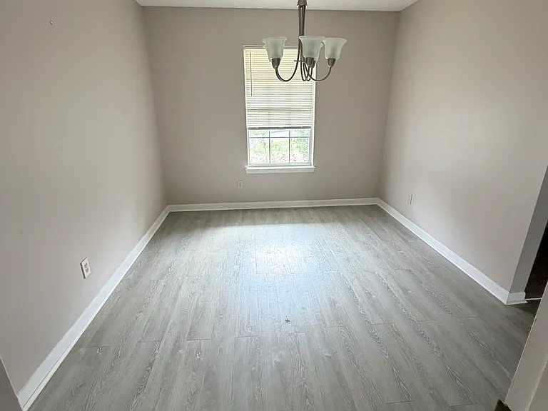 2251 Woodlea Ct S — Photo 1