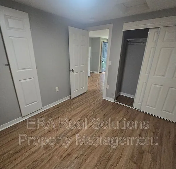 65 W Moler St #A — Photo 11