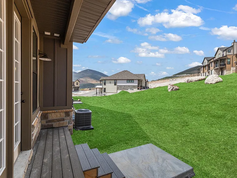 6076 N Westridge Rd — Photo 46