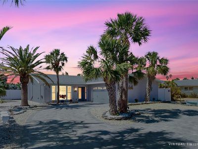 2504 Bayshore Dr, Belleair Beach, FL, 33786
