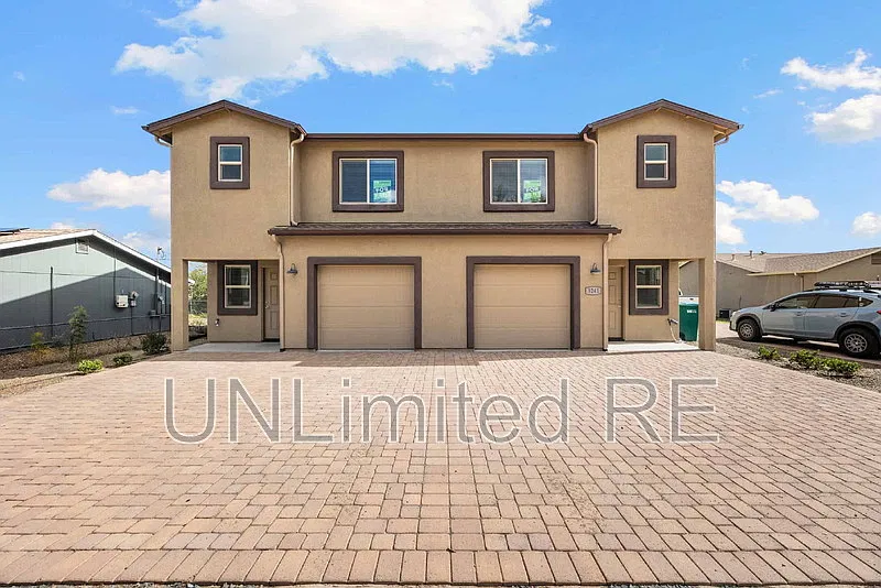 3 bed, 2.5 bath, 1498 sqft, $1,800 — Photo 4