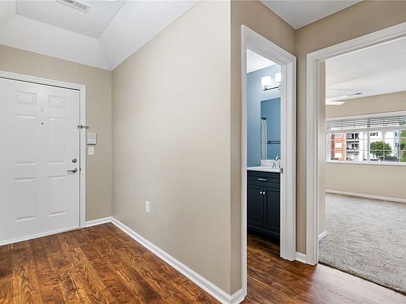 3rd image of 750 Hidden Ridge Ct APT 301
