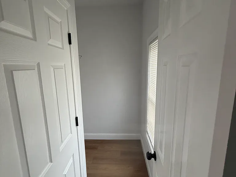24 E Chestnut St #2 — Photo 10