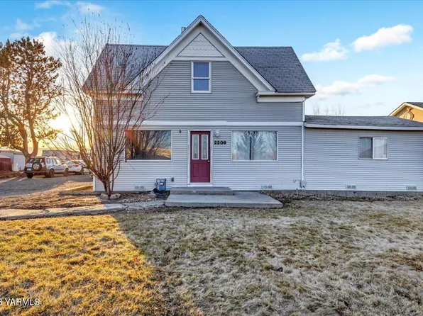2206 Beaudry Rd, Moxee, WA 98936