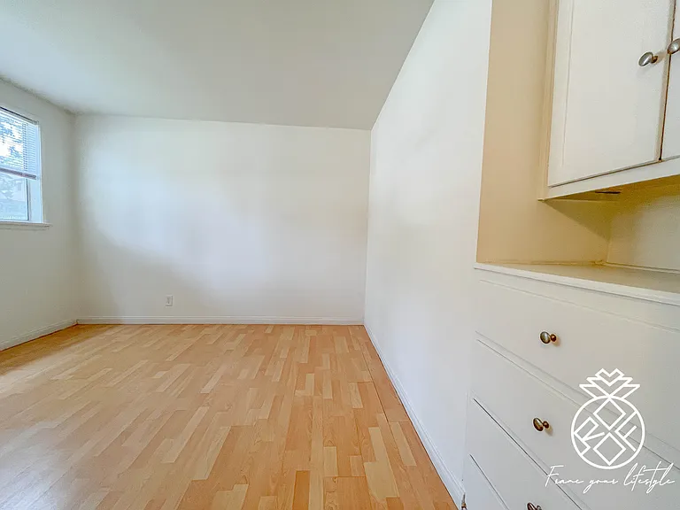3823 Los Feliz Blvd #2 — Photo 25
