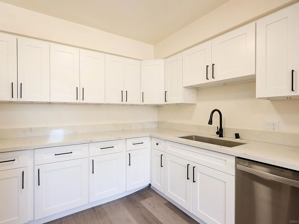 1st image of 471 4th Ave APT I