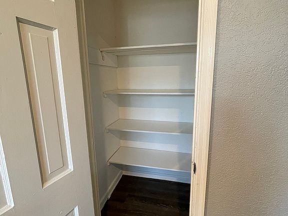2nd image of 501 NW 6th St #6