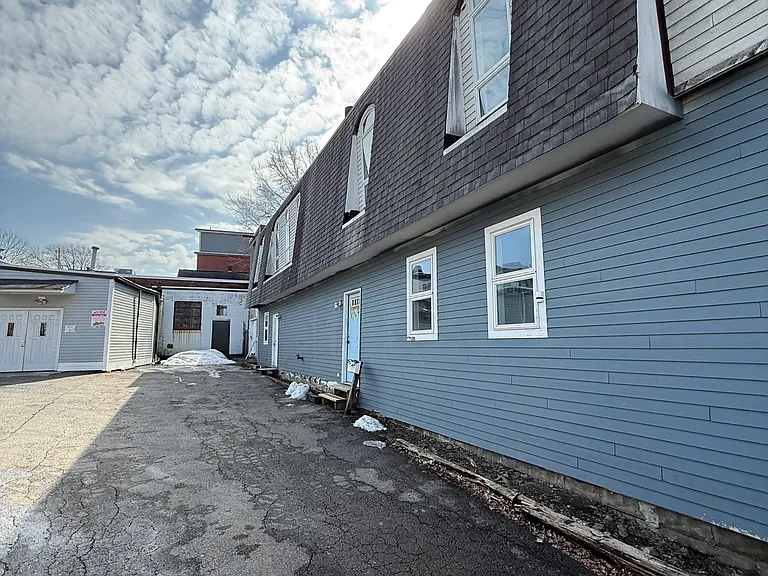 359 Lowell St #2 — Photo 13