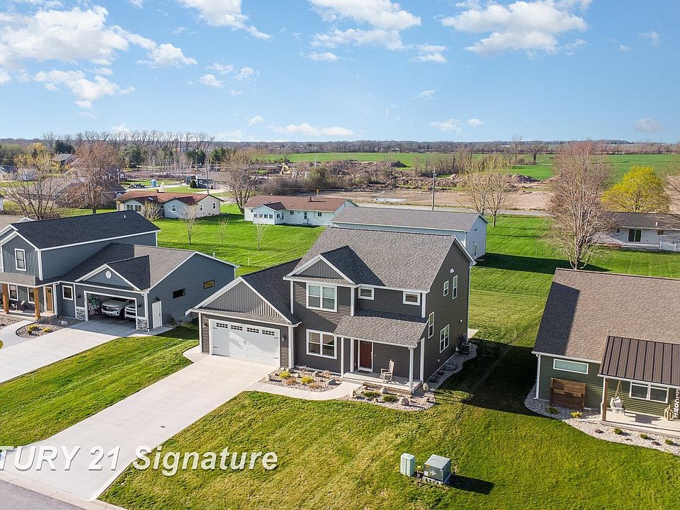 1st image of 9190 Brook Hollow Ln