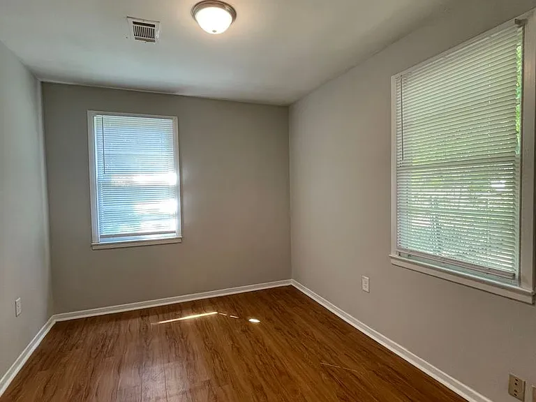 3510 Dundale Rd — Photo 6