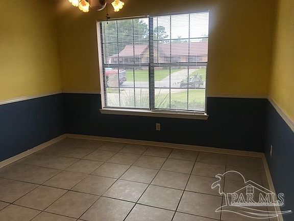 5th image of 6488 Imperial Dr