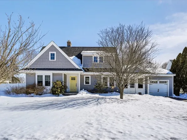 202 Prospect St, Shrewsbury, MA 01545