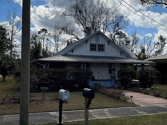 2nd image of 20739 SE Sherry Ave