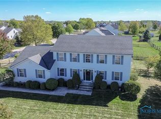 26504 Carronade Dr, Perrysburg, OH 43551