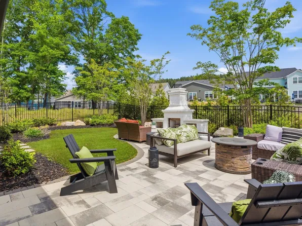 517 Tallman Dr, Fountain Inn, SC 29644