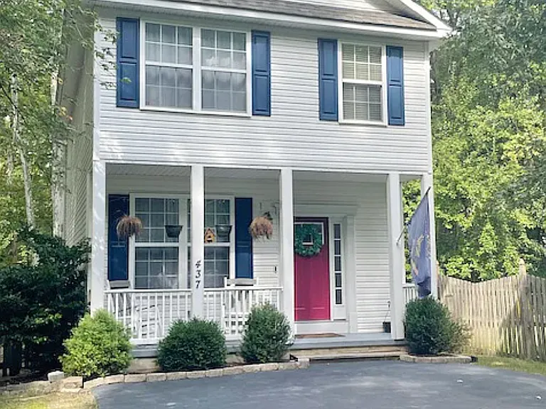 437 Plainview Ave — Photo 1