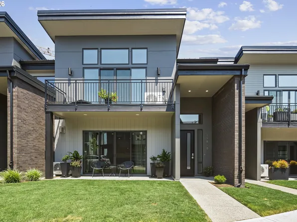 19818 SE Ascension Loop, Camas, WA 98607