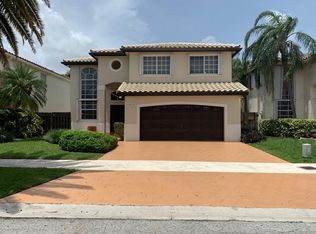 15615 SW 95th Ln, Miami, FL 33196