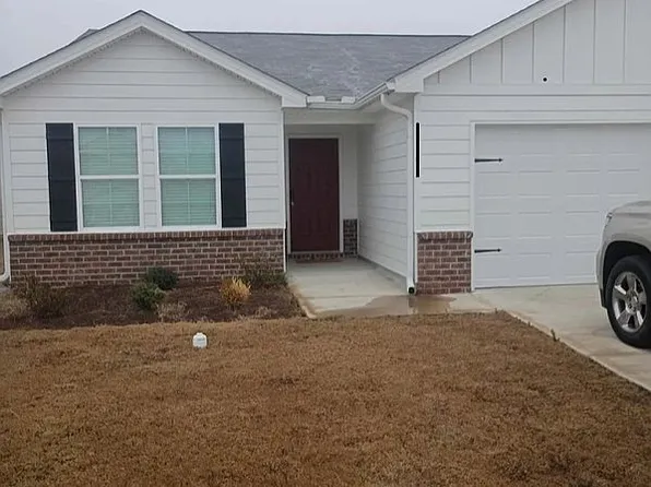 316 McCleary Ln, Macon, GA 31220