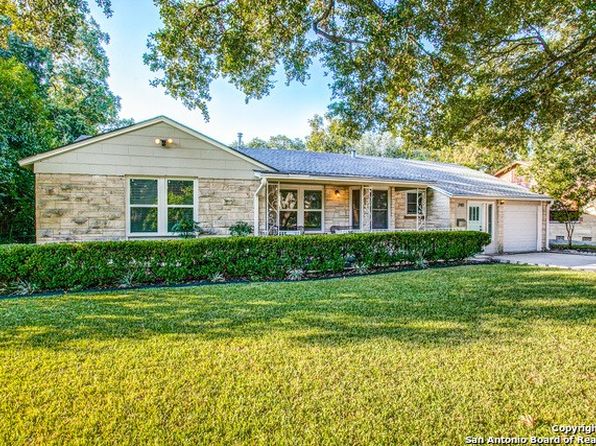 240 Calumet Pl