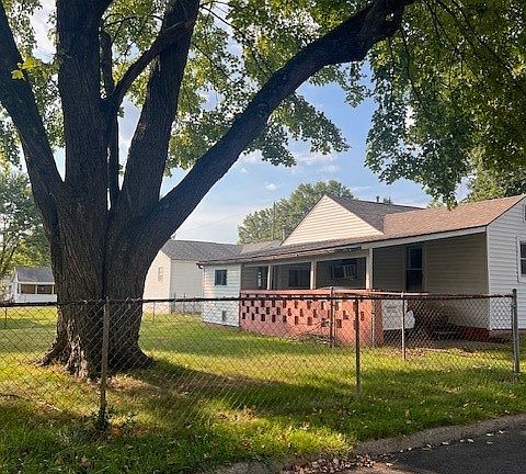 2nd image of 2316 44th St