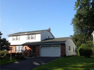 1320 Hickory Rd, Macungie, PA 18062