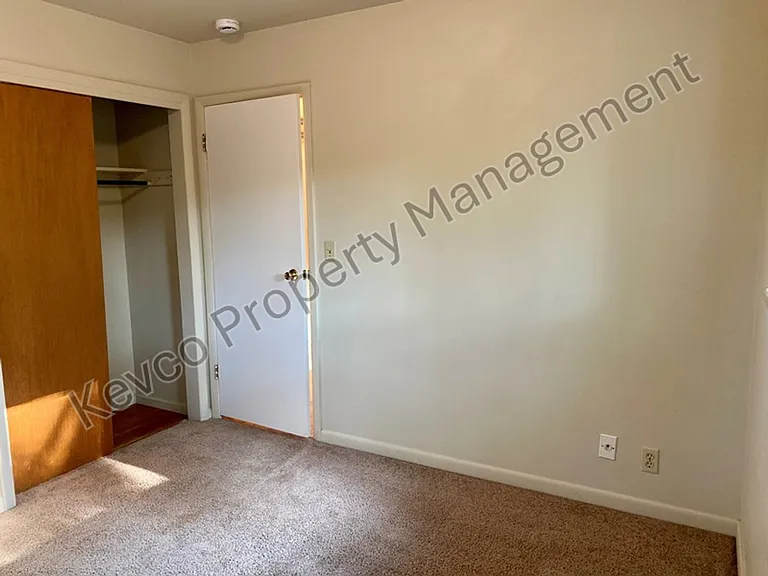 1313 Fairview Dr — Photo 9