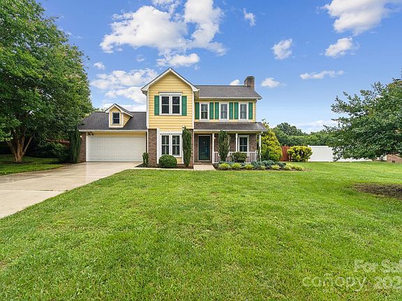 2nd image of 105 Carmel Hills Dr