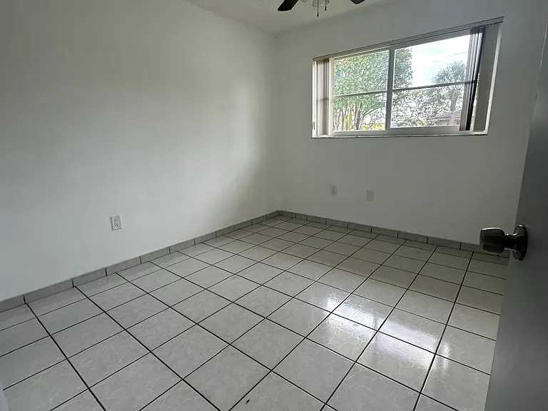 15609 SW 73rd Circle Ter #88 — Photo 11