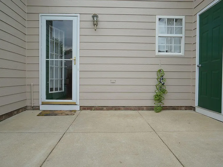 312 Commons Dr — Photo 20