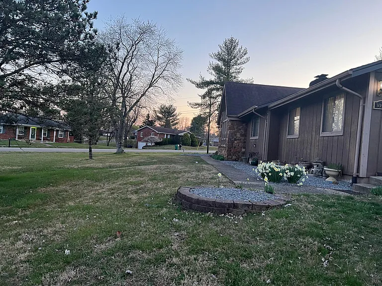1029 David Ct — Photo 10