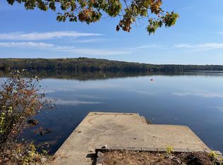 10 Christopher Ln, Bridgton, ME 04009