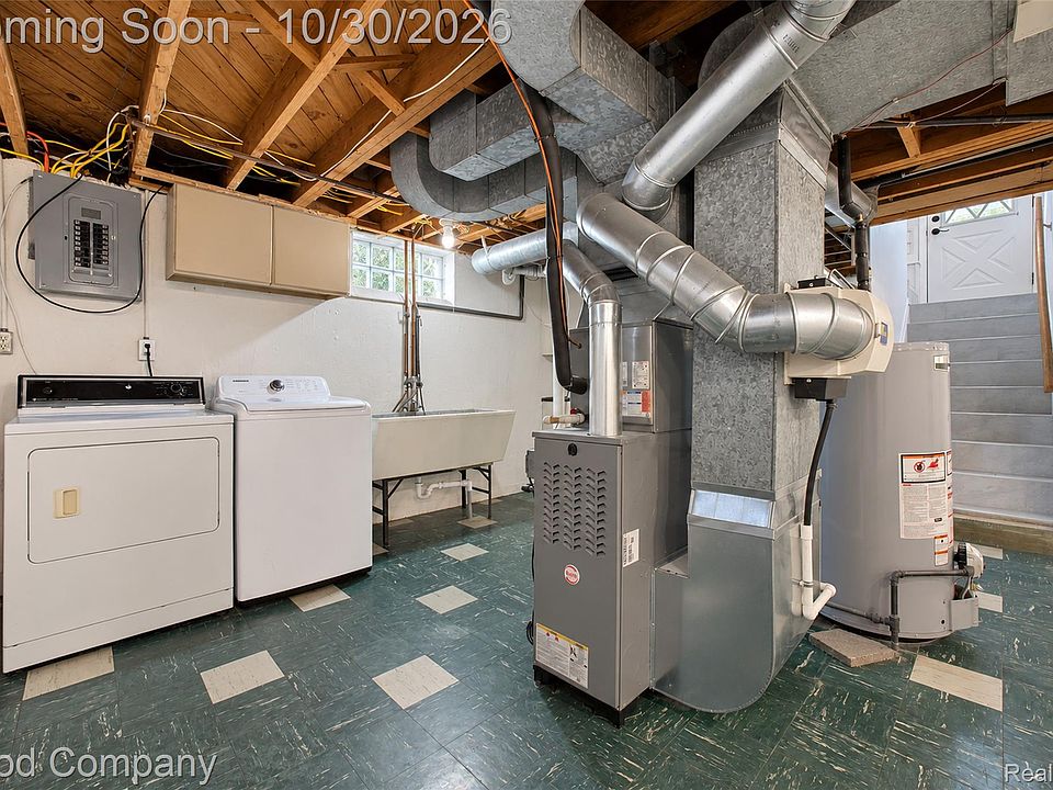 912 E Shevlin Ave, photo 20