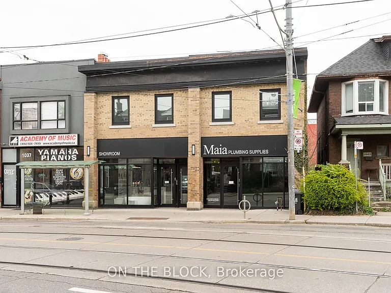 1041 College St — Photo 20