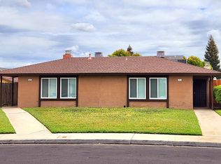 553 W Alamos Ave, Clovis, CA 93612