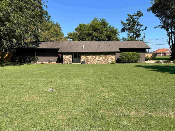 220 SE 2nd St, Walnut Ridge, AR 72476