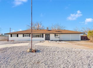 14018 Jicarilla Rd, Apple Valley, CA 92307