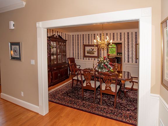 4th image of 125 Cedar Run