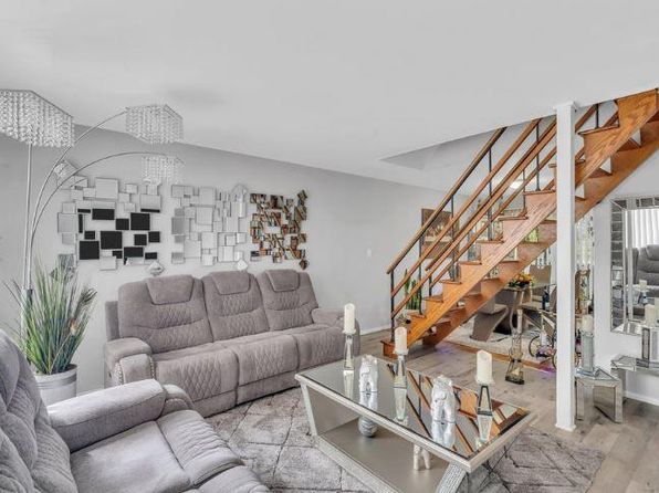 344-444 Brick Blvd #16