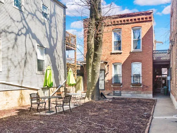 2279 N Clybourn Ave #1, Chicago, IL 60614