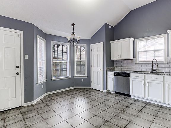 4th image of 604 N Ericson Rd
