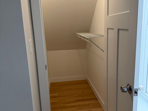 18 S Main St FLOOR 2