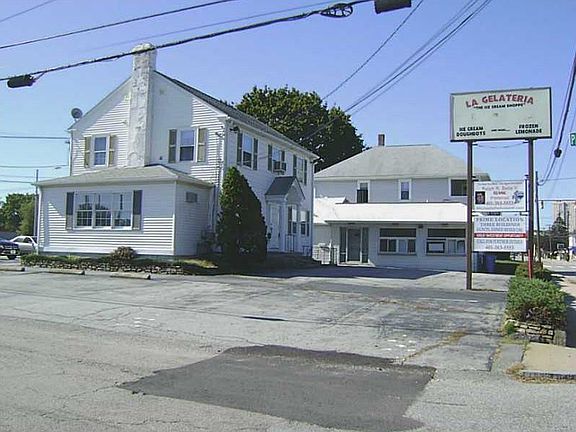 3rd image of 1414 Park Ave