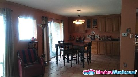4th image of 390 Driftwood Ct APT 1B