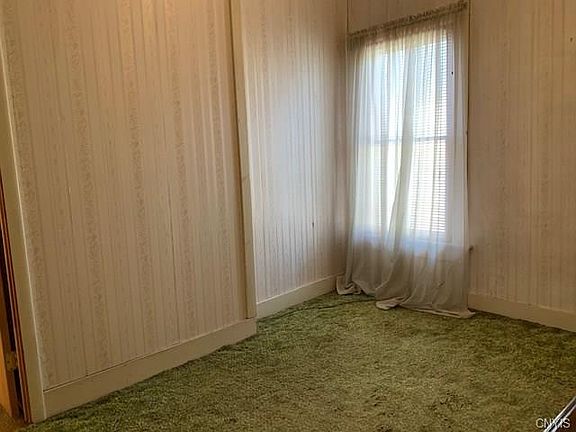 3rd image of 1803 Briar Ave