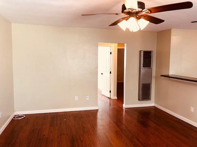 2nd image of 3975 Mississippi St #6