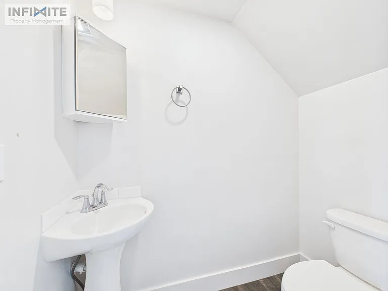 4830 Flanders Way #B — Photo 15
