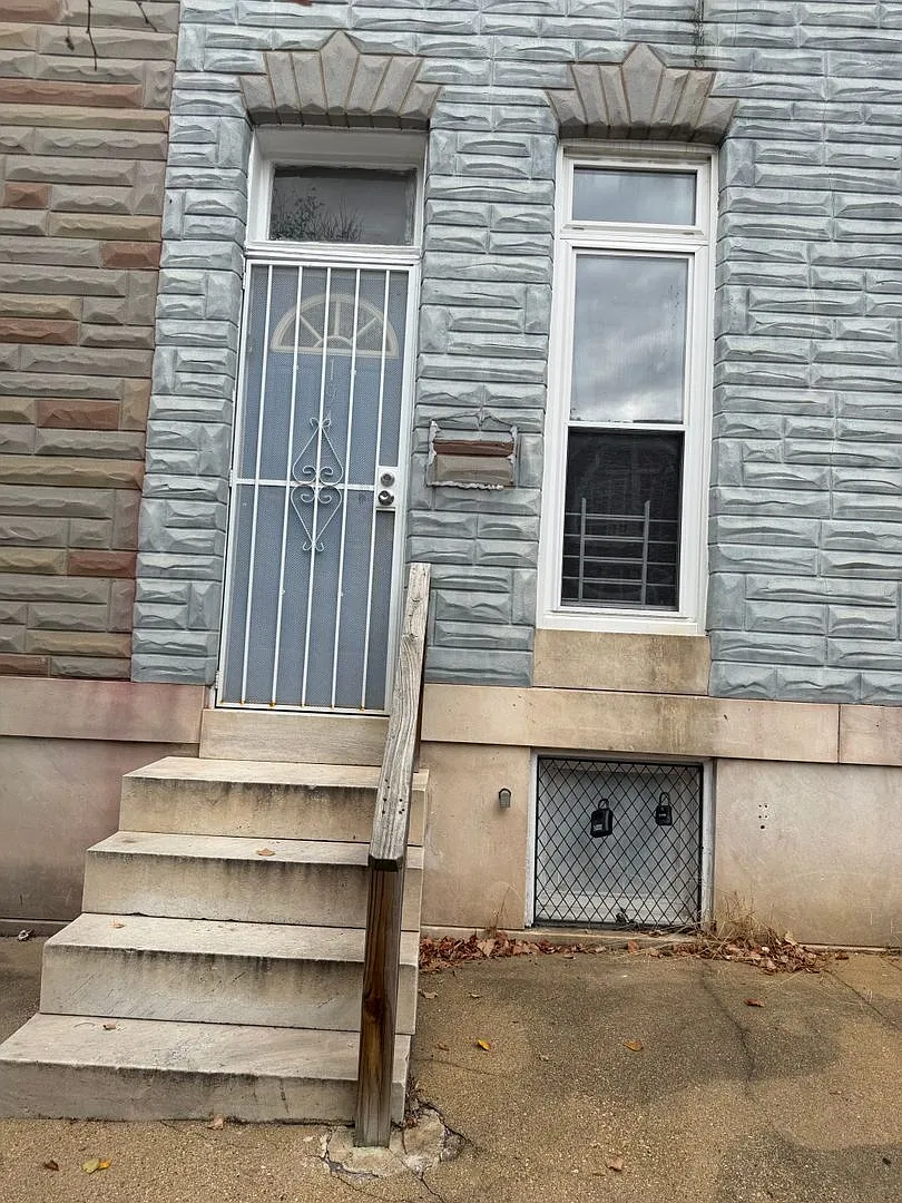 Now Leasing! Spacious 3-Bedroom Home Water Included! — Photo 1